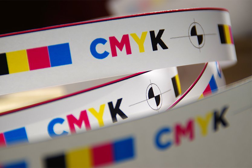CMYK - Sistema de cores para impressão, formado por 4 cores básicas: Ciano, Magenta, Yellow/Amarelo e Preto/Black.